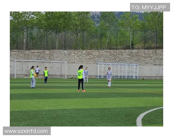 曼立联迎战北岸水手期待精彩对决双方球员状态火热斗志昂扬